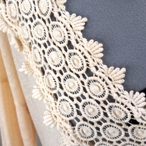 SAGE Cream Lacy Double V  Size L/XL - Picture 3 of 6